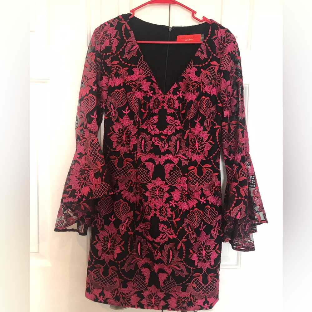 Carmen  Marc Valvo infusion sz 6 fuscia and black dress